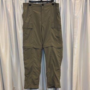 Convertible Cargo Fishing/Hiking Pants, men’s Large, like new! Bass Pro